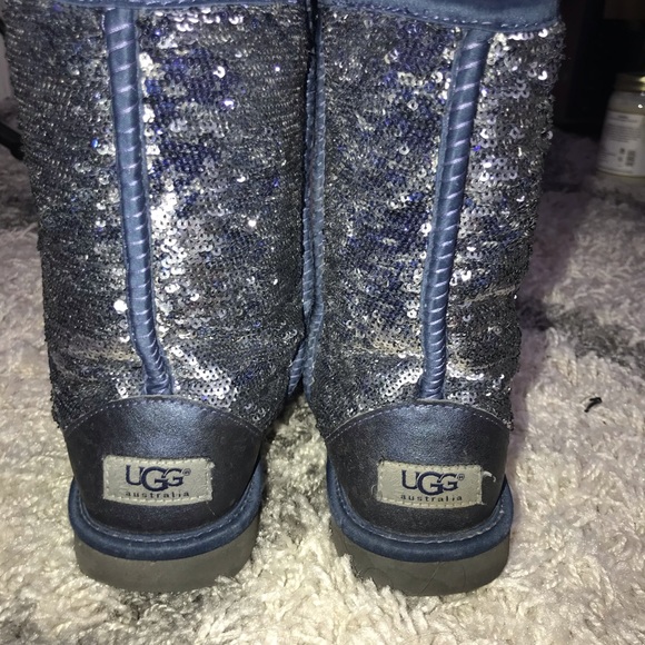 Stylish winter boots - Picture 1 of 2